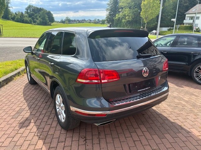 VW Touareg 3.0 TDI BlueMotion Technology Tiptronic, Diesel, Second hand / Used, Automatic - 3