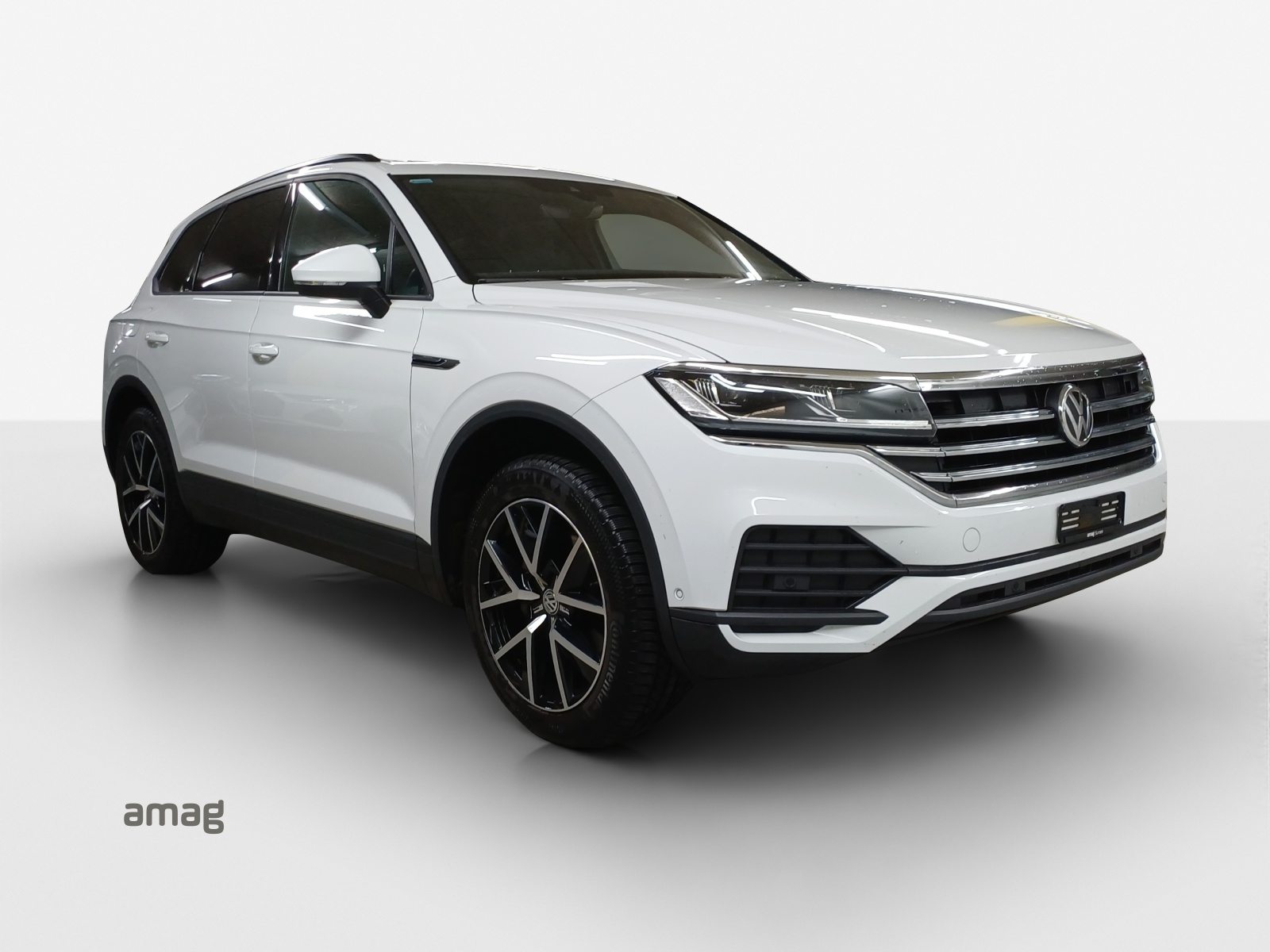 VW New Touareg Basis, Diesel, Occasion / Gebraucht, Automatik - 6