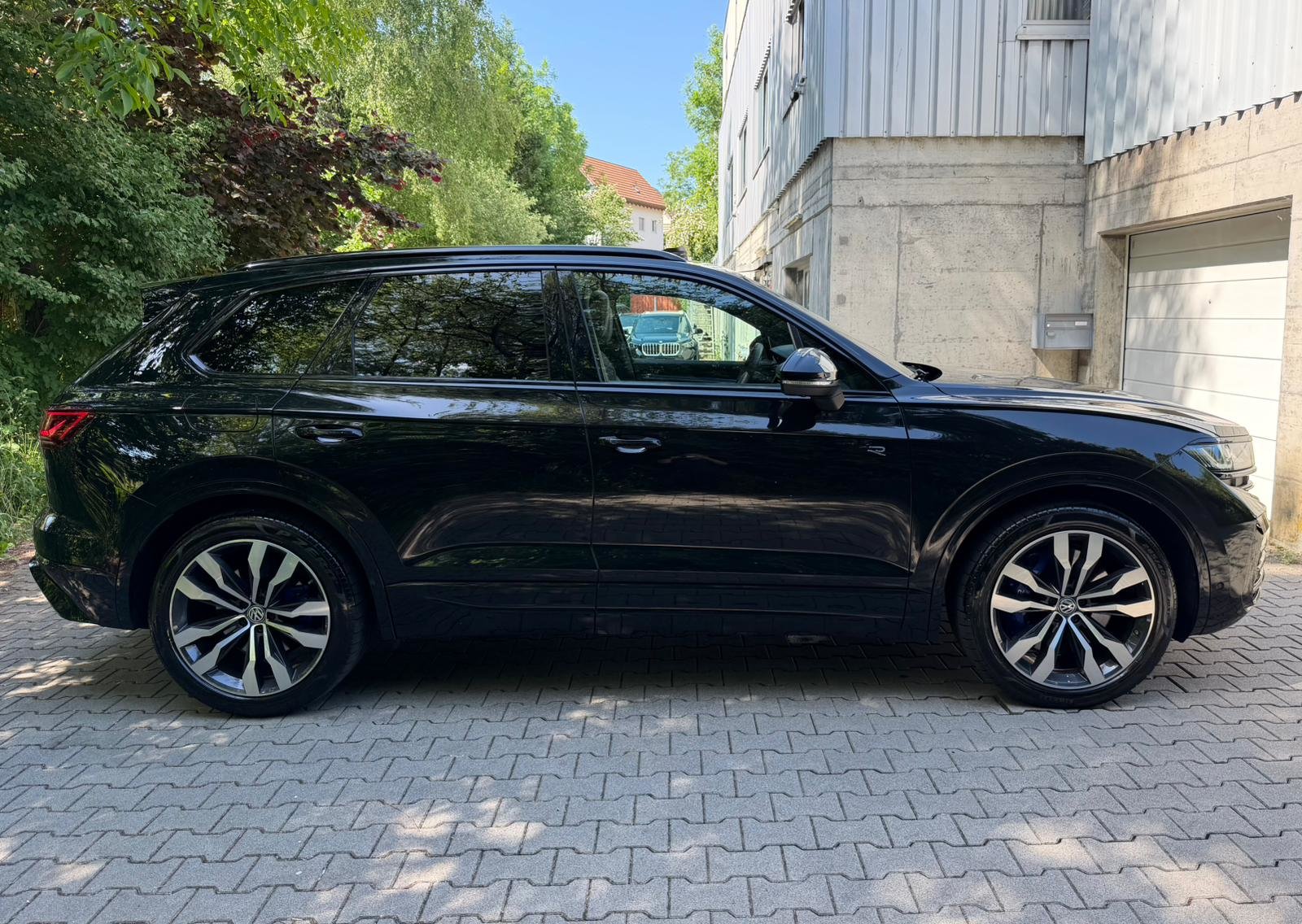 VW Touareg 3.0 TSI R eHybrid Tiptronic, Plug-in-Hybrid Petrol/Electric, Second hand / Used, Automatic - 6