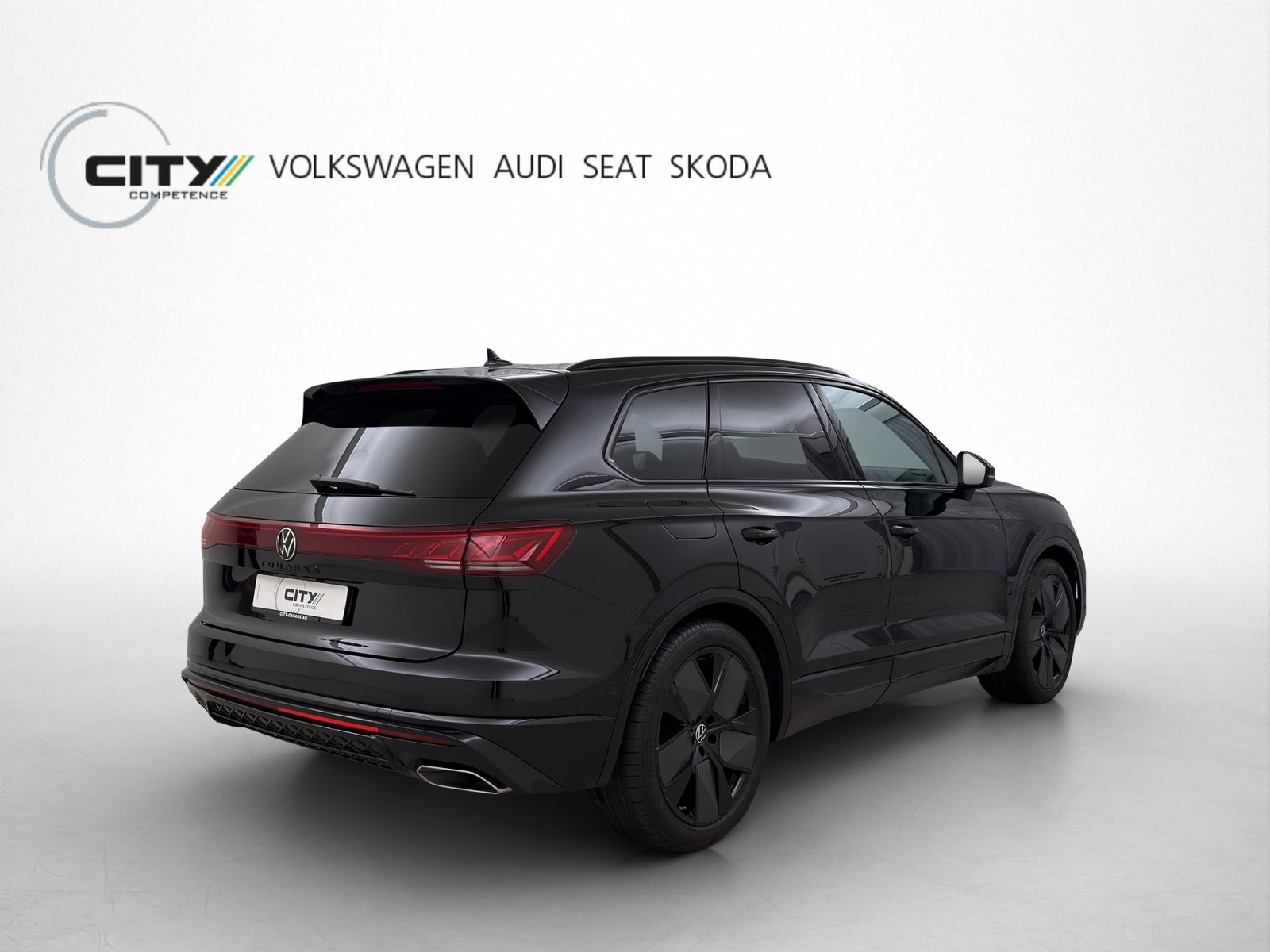 VW Touareg 3.0 V6 TDI R-Line Black Style, Diesel, Second hand / Used, Automatic - 3