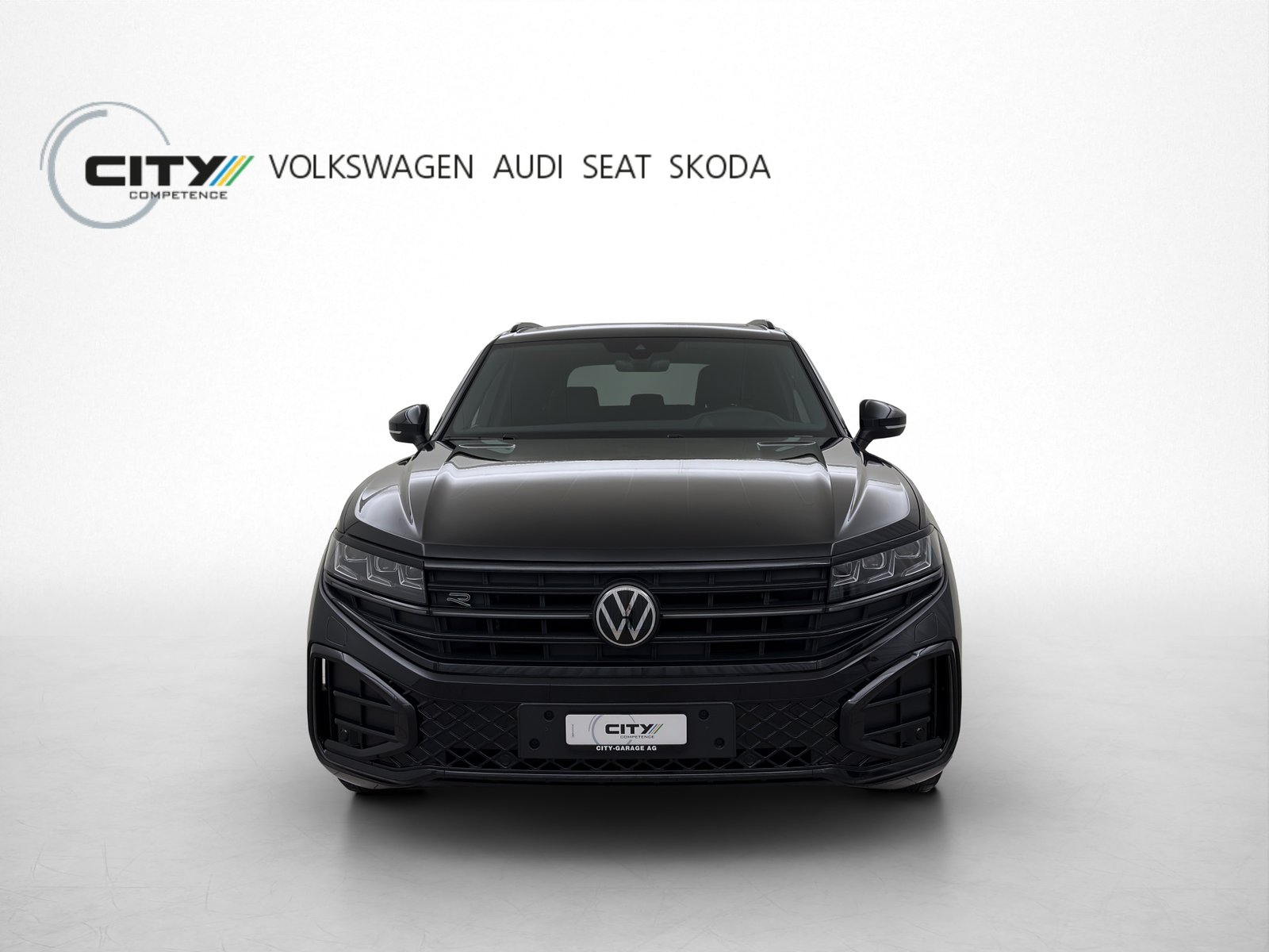 VW Touareg 3.0 V6 TDI R-Line Black Style, Diesel, Second hand / Used, Automatic - 4