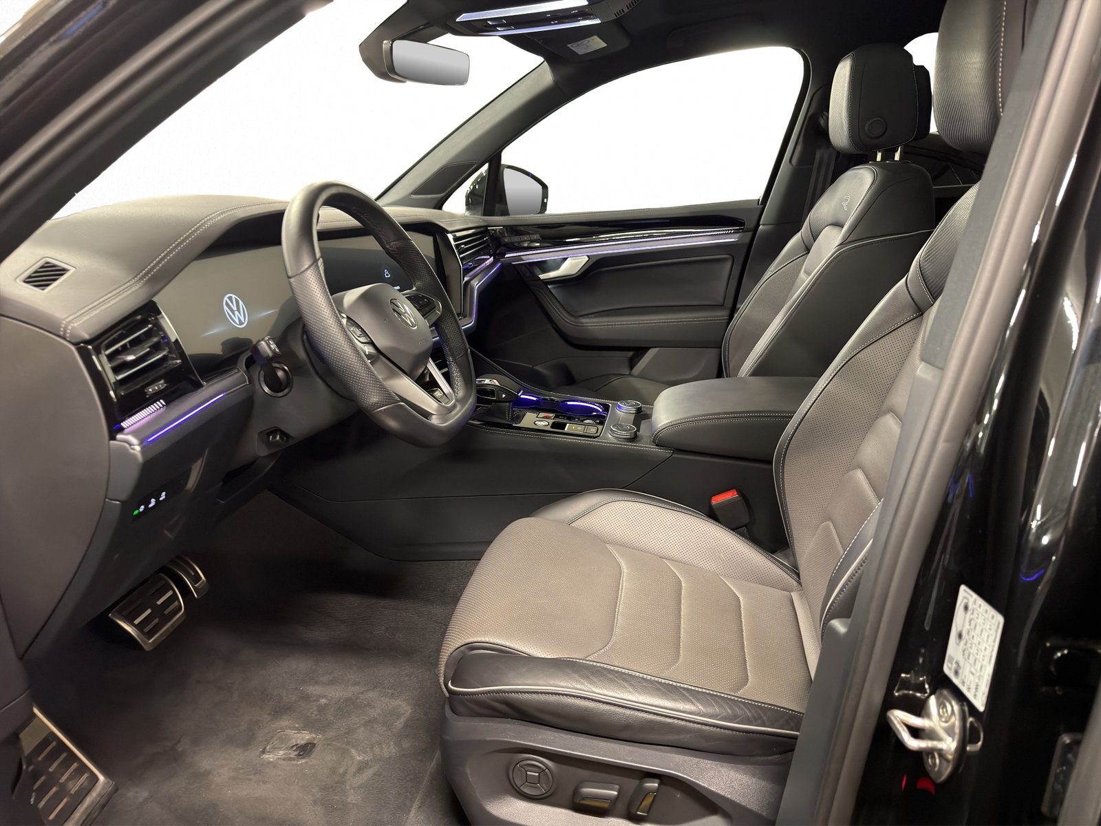 VW Touareg 3.0 V6 TDI R-Line Black Style, Diesel, Second hand / Used, Automatic - 6