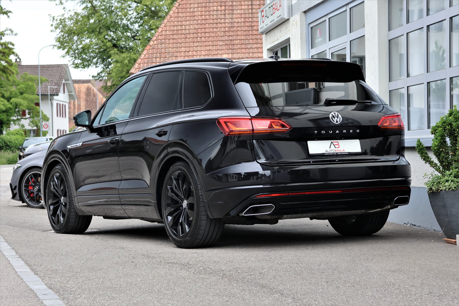 VW Touareg 3.0 TDI R Line Tiptronic (CH) + 3.5T AHK, Diesel, Occasioni / Usate, Automatico - 3