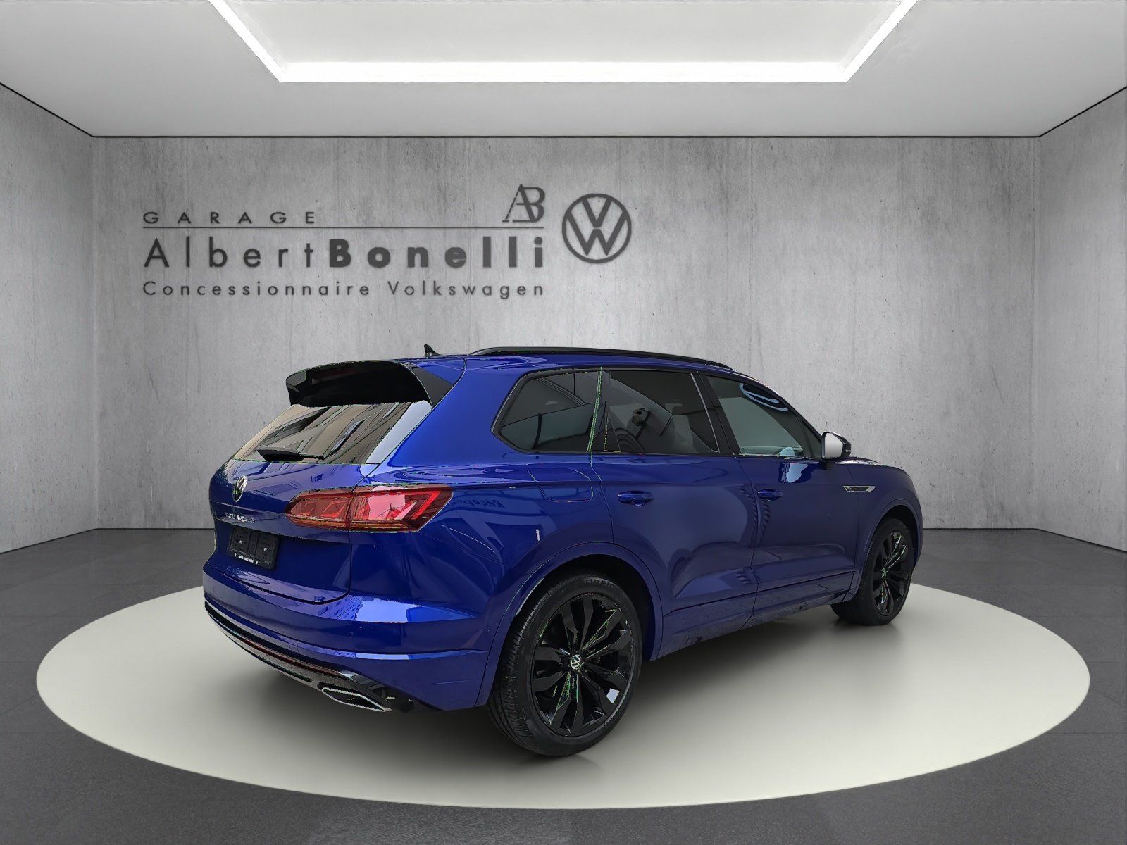 VW Touareg 3.0 TSI eHybrid R Tiptronic, Plug-in-Hybrid Benzina/Elettrica, Occasioni / Usate, Automatico - 3