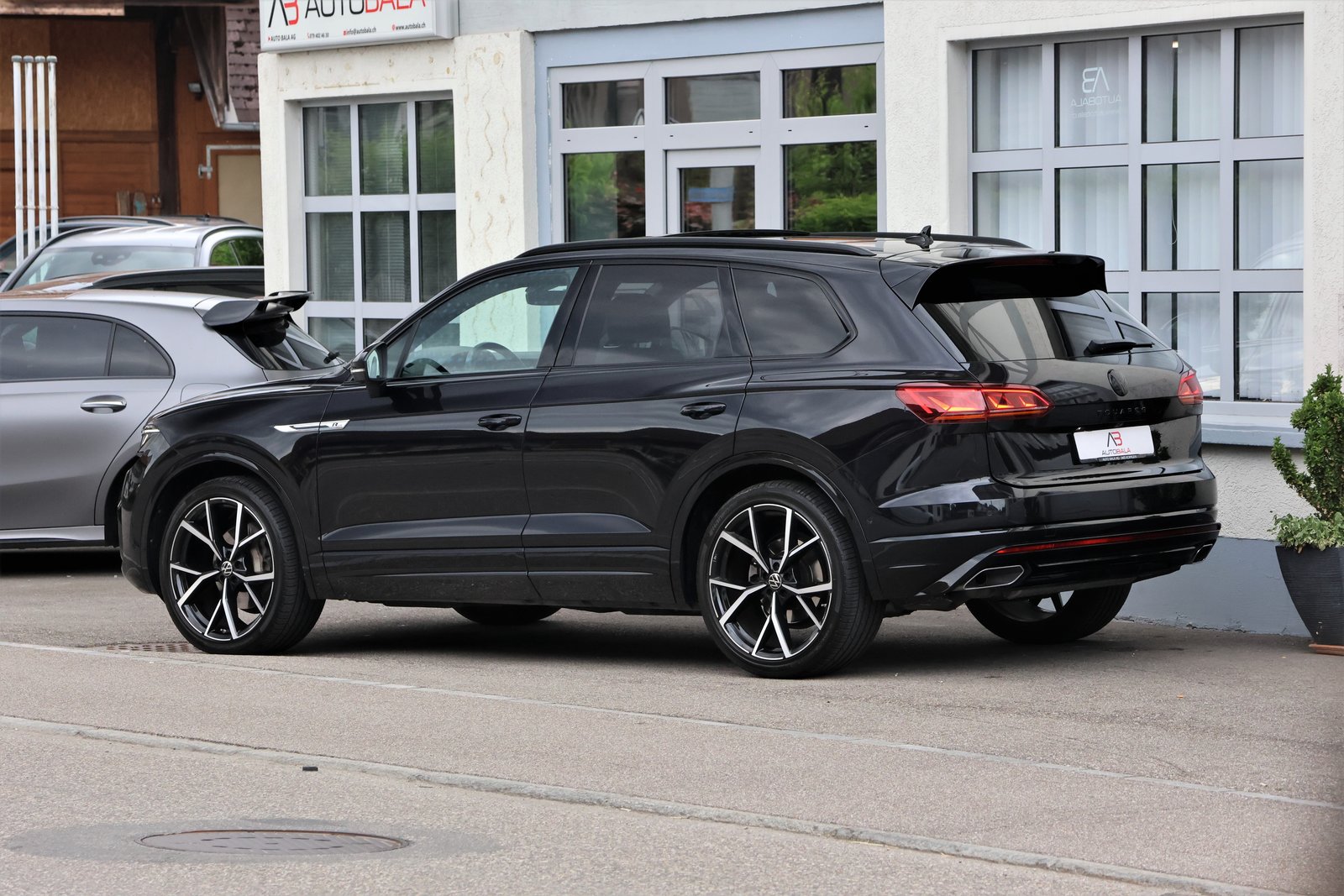 VW Touareg 3.0 TDI R Line Tiptronic BlackStyle + 3.5T AHK, Diesel, Occasion / Utilisé, Automatique - 5