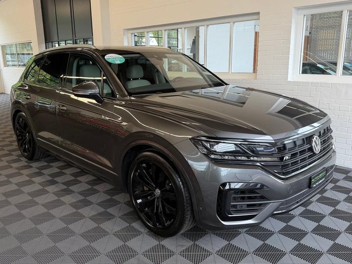 VW Touareg 4.0 V8 421 PS TDI 4X4 R-LINE Atmosphere Tiptronic, Diesel, Occasion / Gebraucht, Automatik
