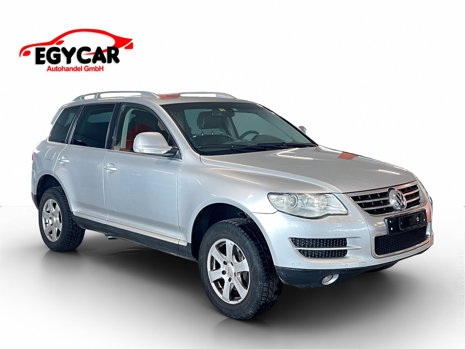 VW Touareg 3.0 TDI Tiptronic, Diesel, Second hand / Used, Automatic - 2