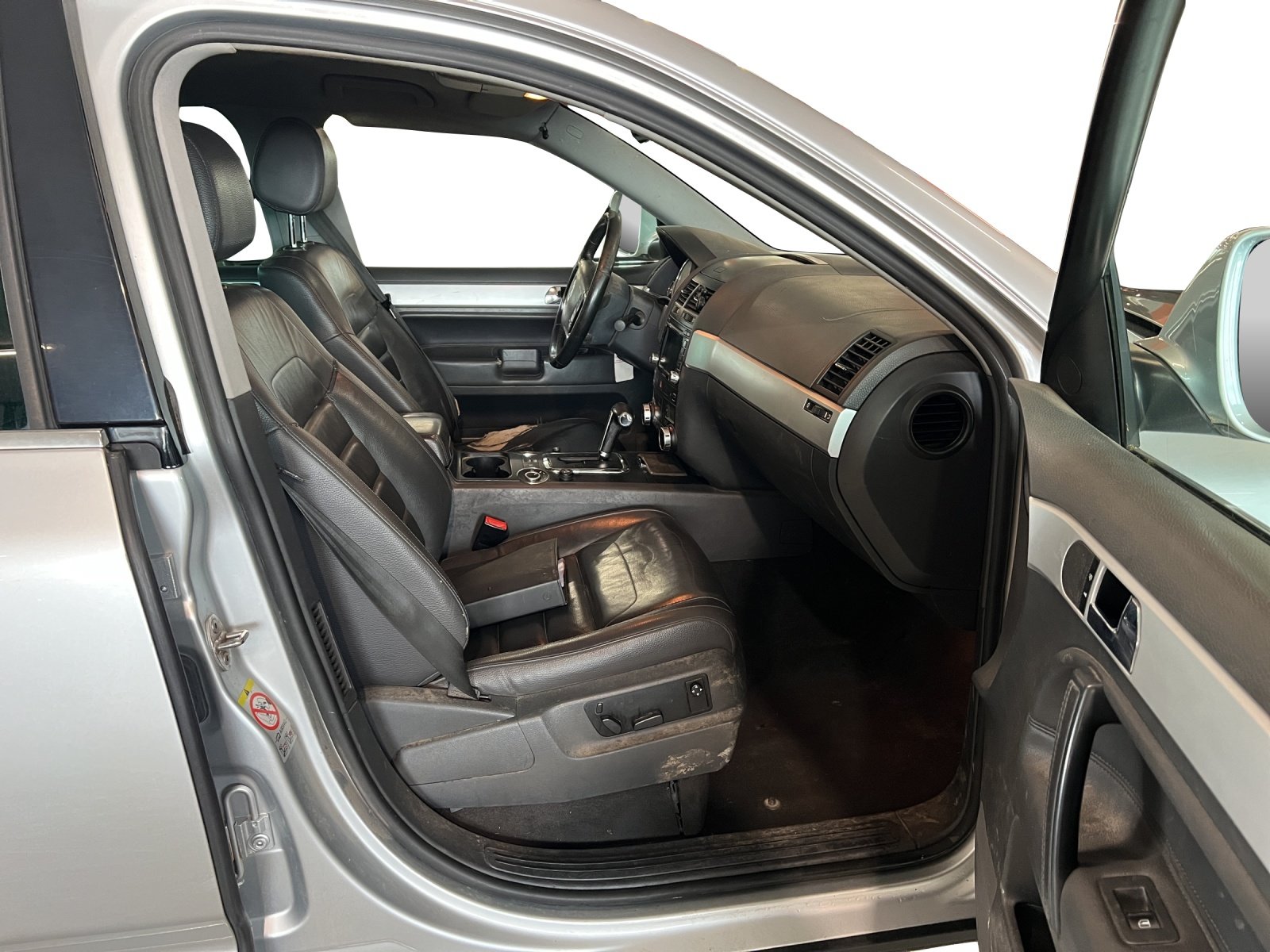 VW Touareg 3.0 TDI Tiptronic, Diesel, Second hand / Used, Automatic - 7