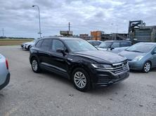 VW Touareg 3.0 TDI Basic Tiptronic, Diesel, Second hand / Used, Automatic - 3