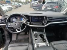 VW Touareg 3.0 TDI Basic Tiptronic, Diesel, Second hand / Used, Automatic - 4