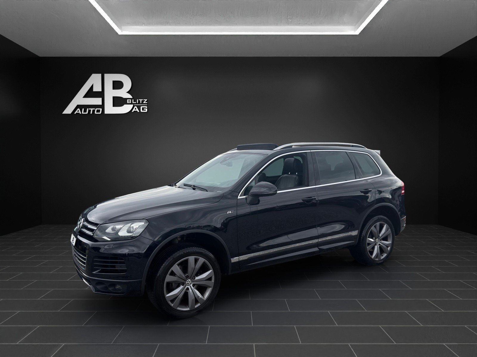 VW Touareg 3.0 TDI R-Line BlueMotion Technology Tiptronic mi, Diesel, Occasioni / Usate, Automatico - 2