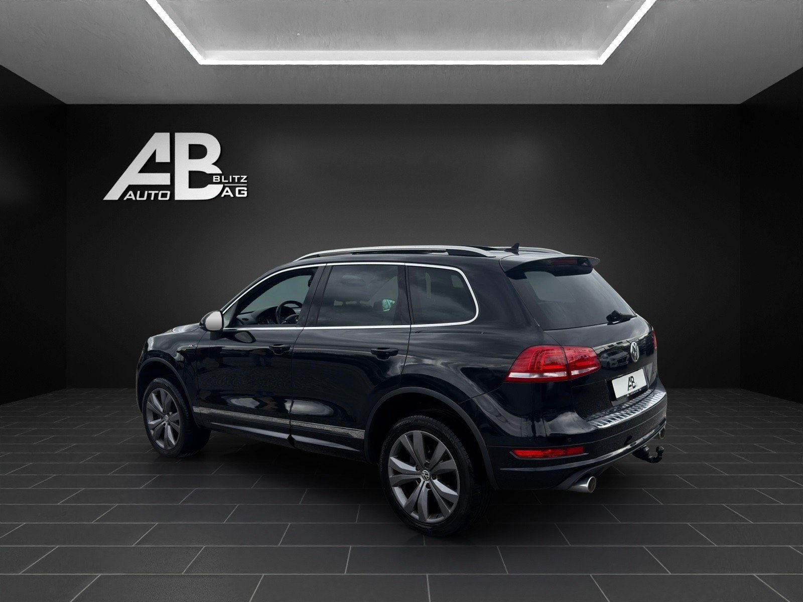 VW Touareg 3.0 TDI R-Line BlueMotion Technology Tiptronic mi, Diesel, Occasioni / Usate, Automatico - 3