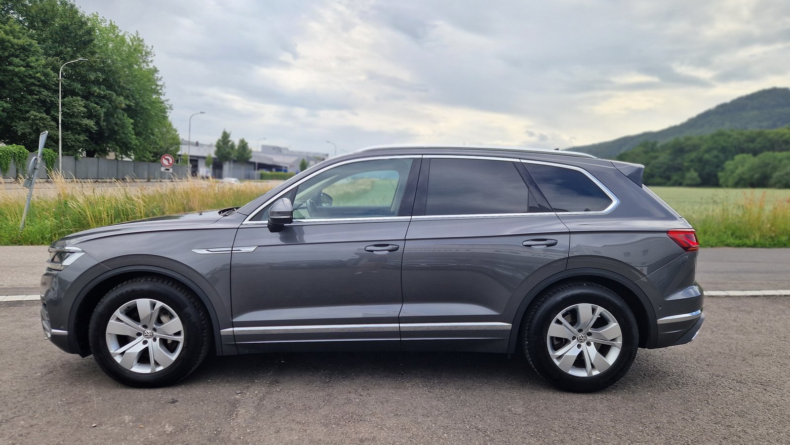 VW Touareg 3.0 TDI Atmosphere Tiptronic, Diesel, Occasion / Gebraucht, Automatik - 3