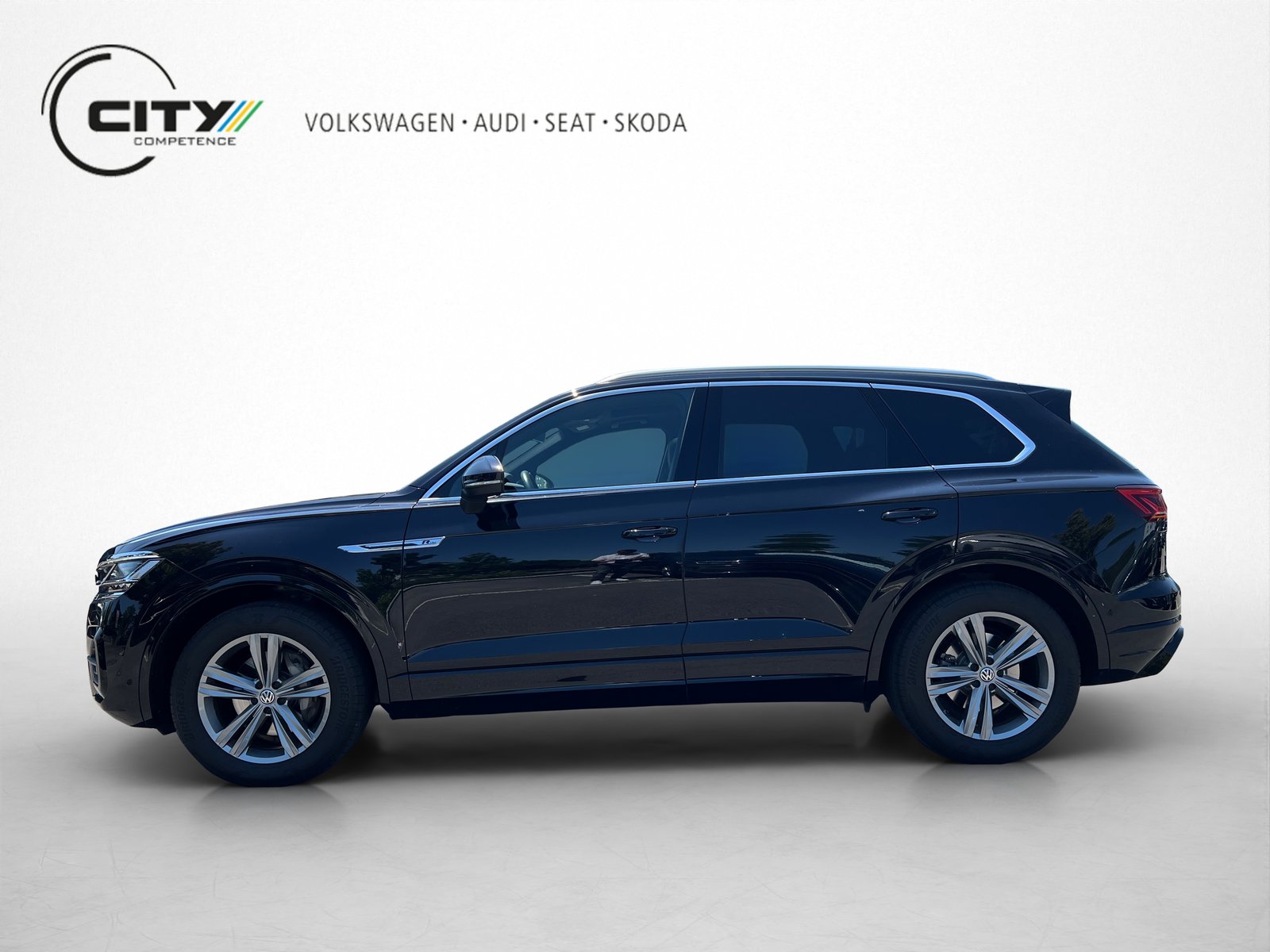 VW Touareg 3.0 V6 TDI 286 R-Line, Diesel, Second hand / Used, Automatic - 3