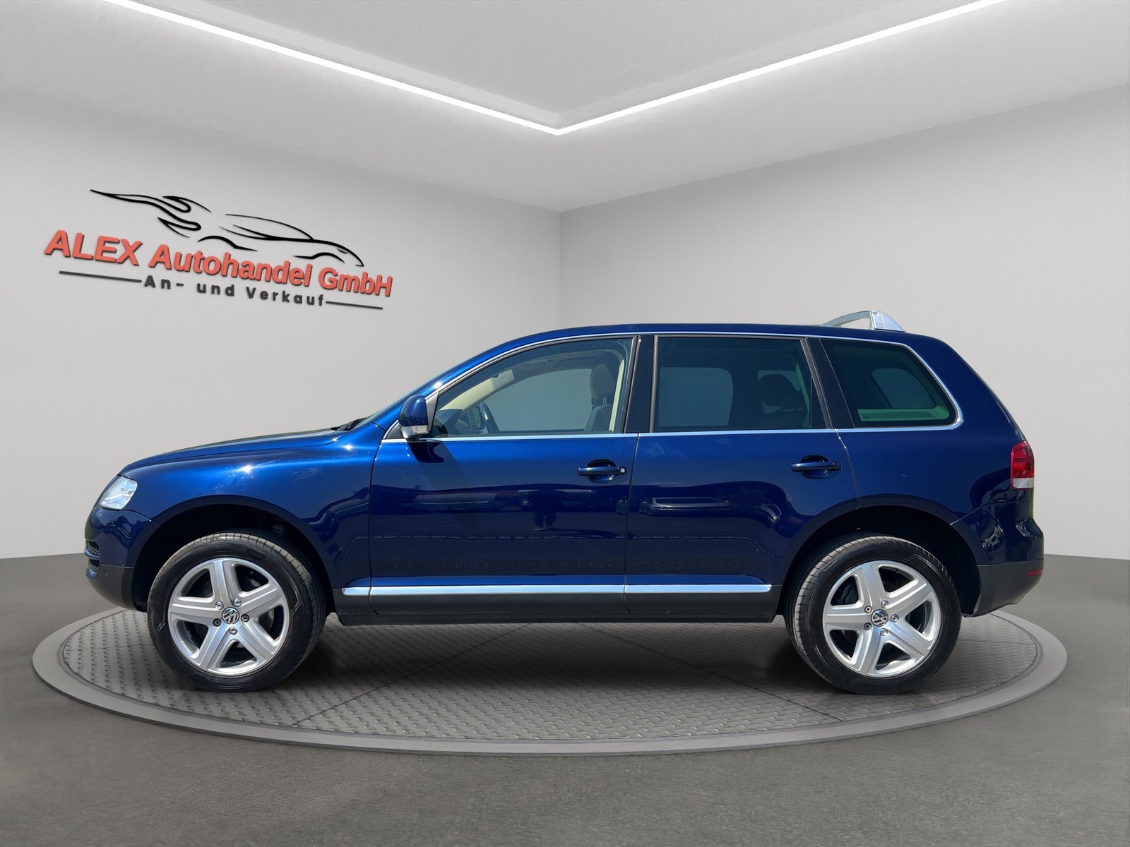 VW Touareg 4.2 V8 Automatic, Benzina, Occasioni / Usate, Automatico - 3