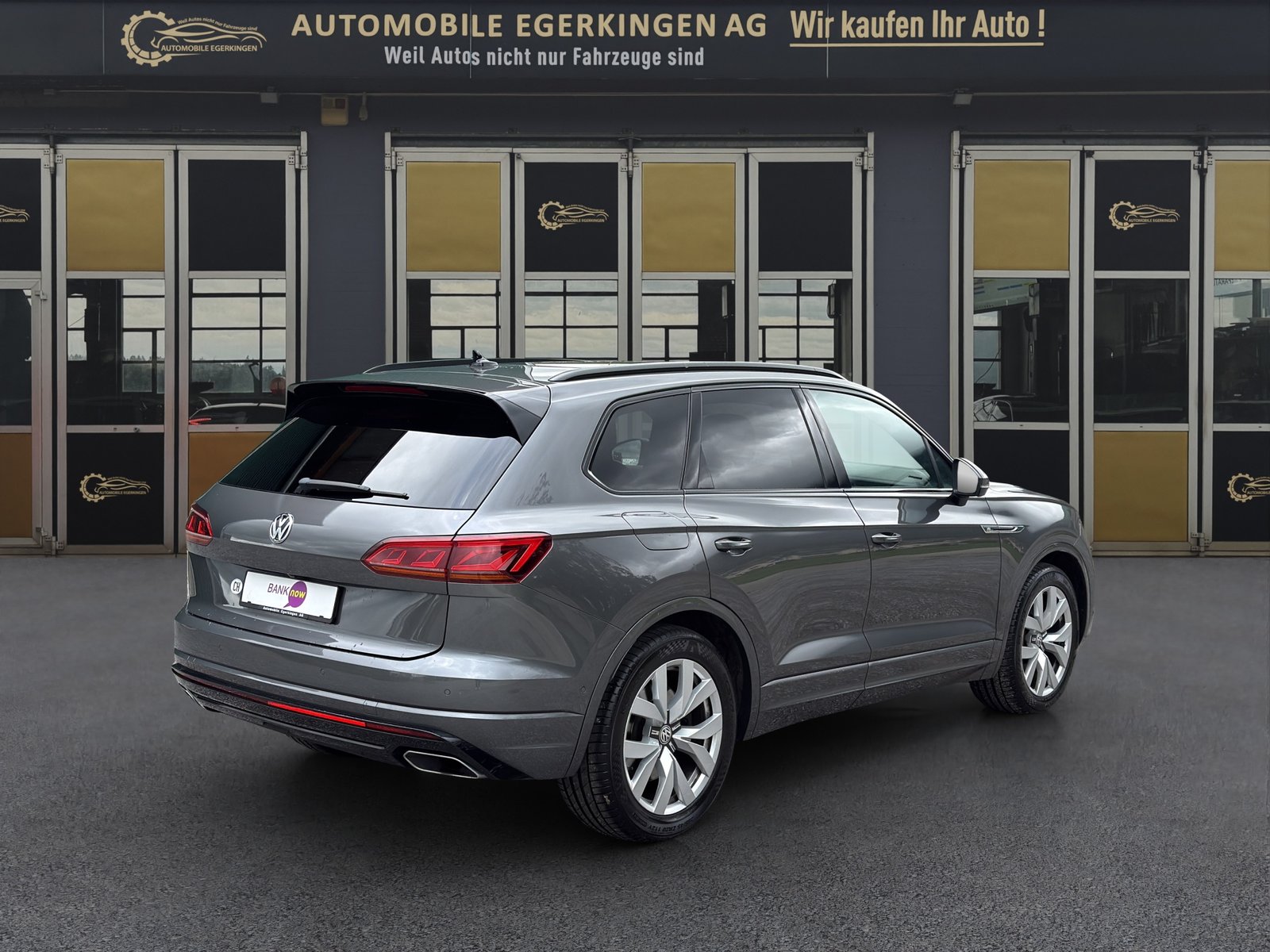 VW Touareg 4.0 V8 TDI R-Line, Diesel, Second hand / Used, Automatic - 5