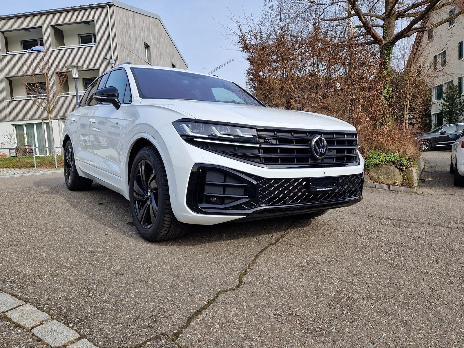 VW Touareg 3.0 TDI 286PS R-Line Tiptronic mit 5 Jahre 100tkm