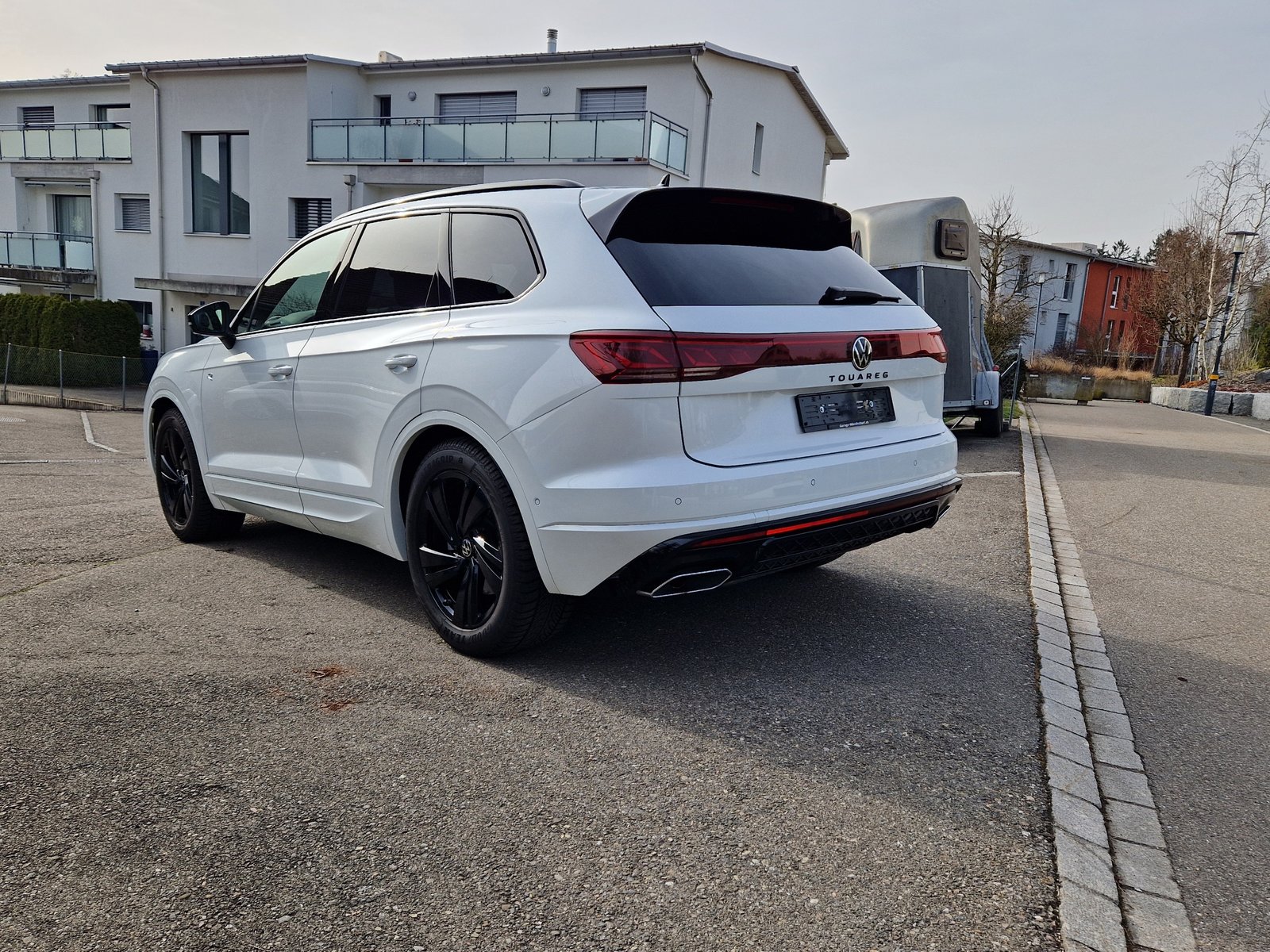 VW Touareg 3.0 TDI 286PS R-Line Tiptronic mit 5 Jahre 100tkm, Diesel, Occasioni / Usate, Automatico - 4