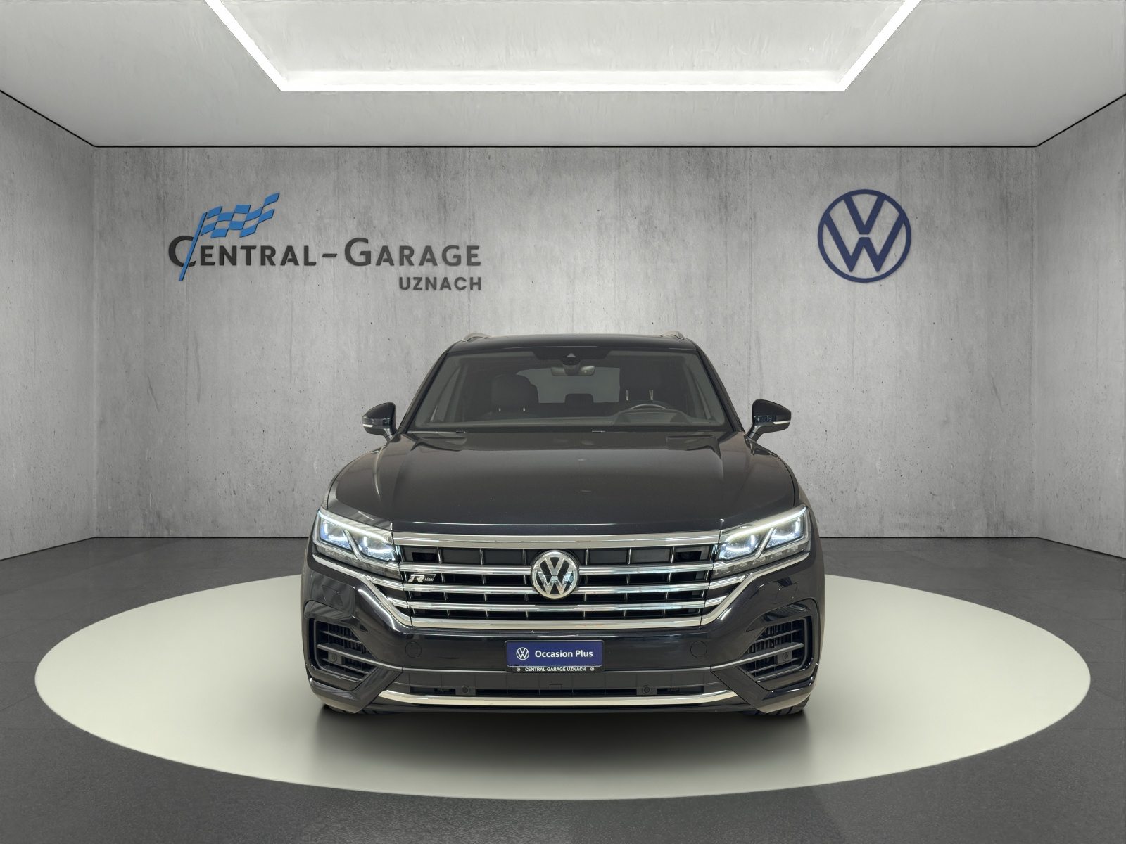 VW New Touareg R-Line, Essence, Occasion / Utilisé, Automatique - 2