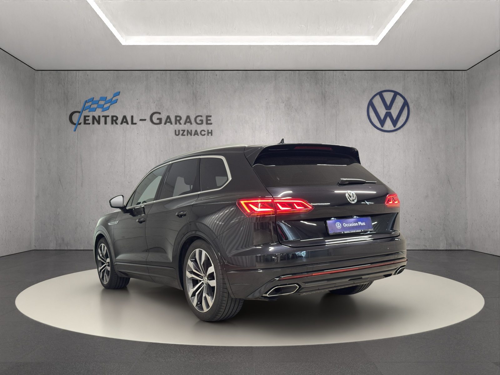 VW New Touareg R-Line, Essence, Occasion / Utilisé, Automatique - 3
