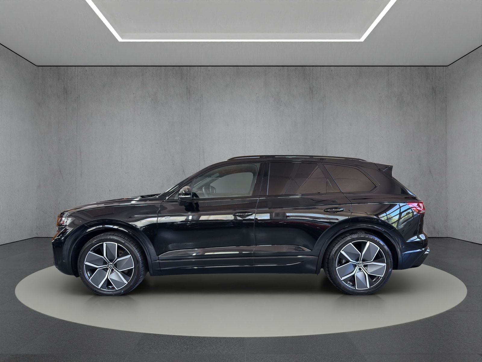 VW Touareg 3.0 TDI R-Line Tiptronic 5J.-Gar.-AHK-Luftfed.-He, Diesel, Occasion / Gebraucht, Automatik - 3