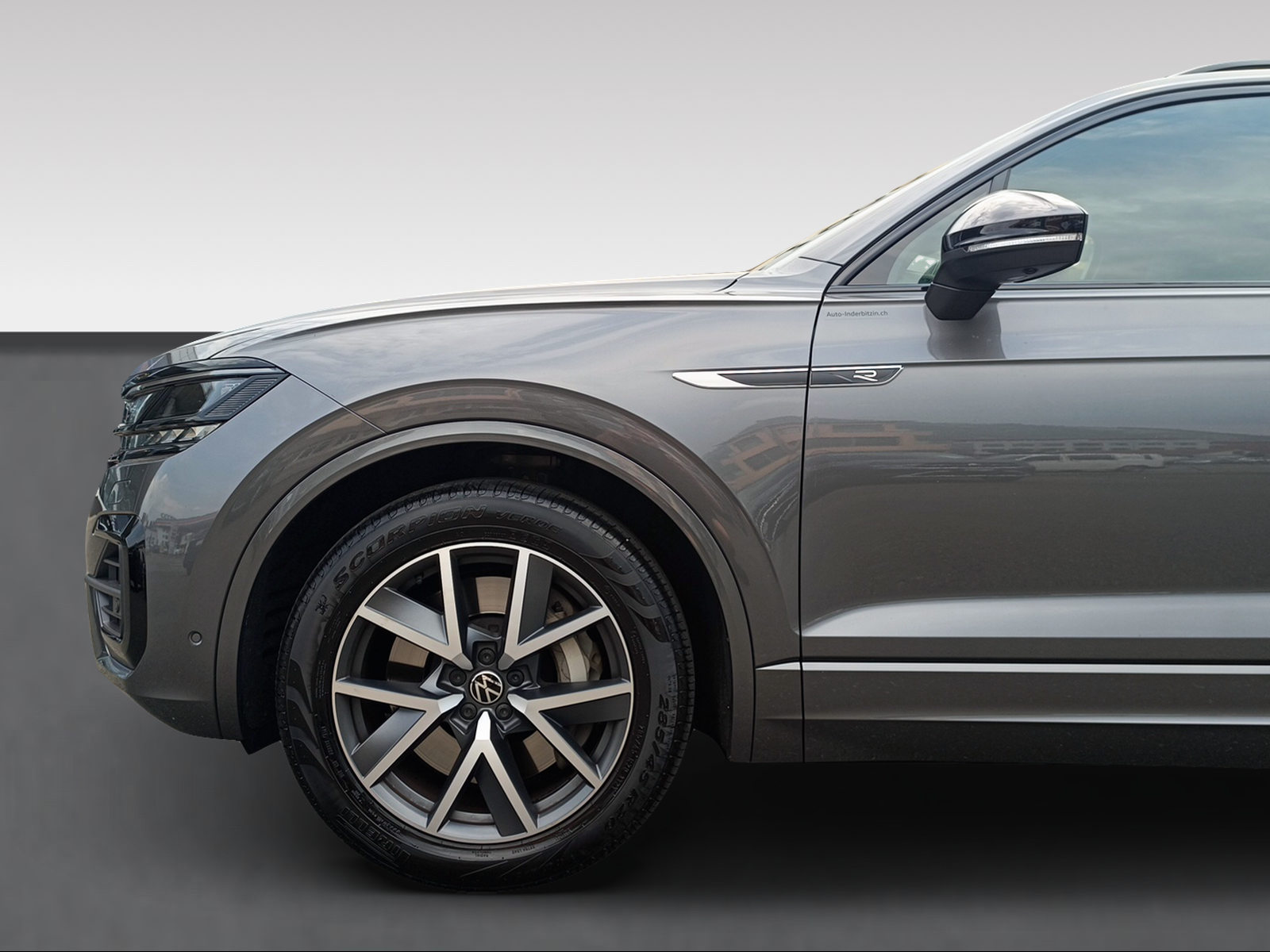 VW Touareg R, Voll-Hybrid Benzin/Elektro, Occasion / Gebraucht, Automatik - 3