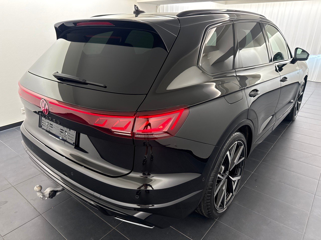 VW Touareg 3.0 TDI R-Line ''inkl. AHK Standheizung'', Diesel, Second hand / Used, Automatic - 3