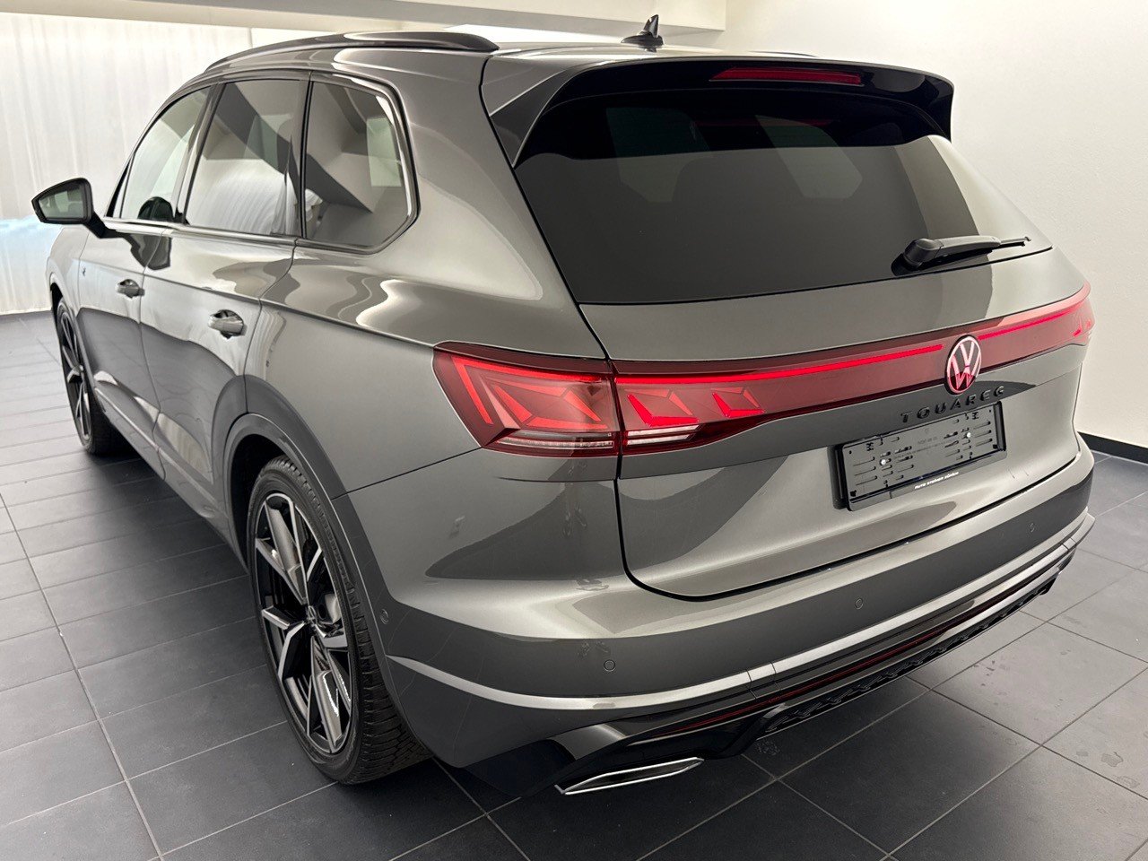 VW Touareg 3.0 TDI R-Line ''inkl. AHK Standheizung'', Diesel, Occasion / Utilisé, Automatique - 2