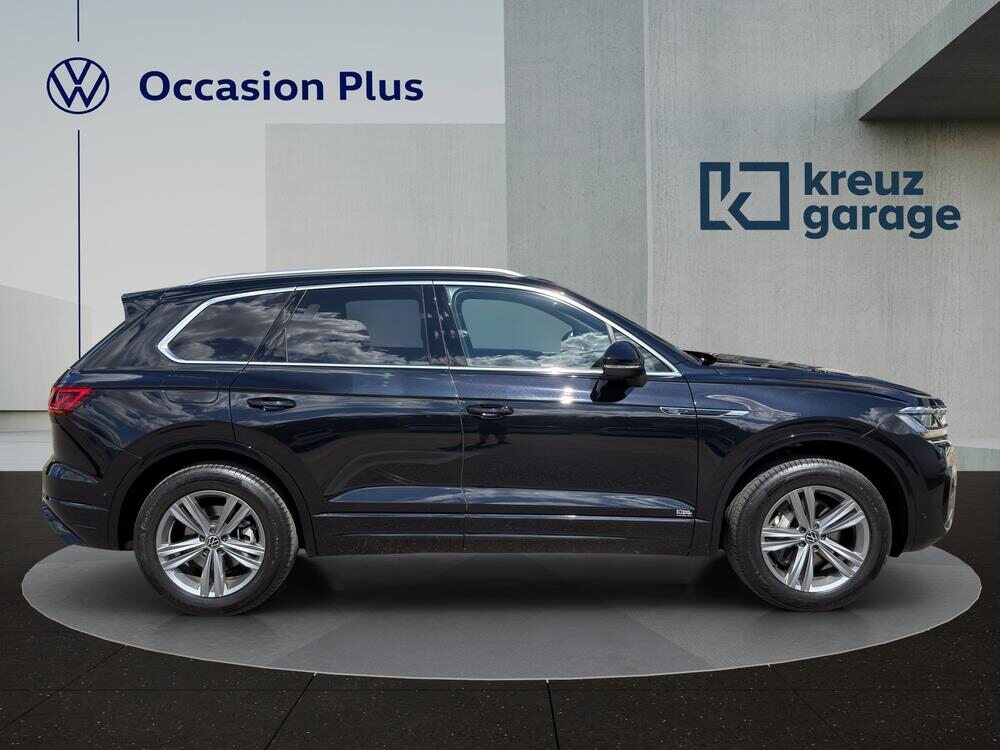 VW Touareg R-Line, Diesel, Second hand / Used, Automatic - 2