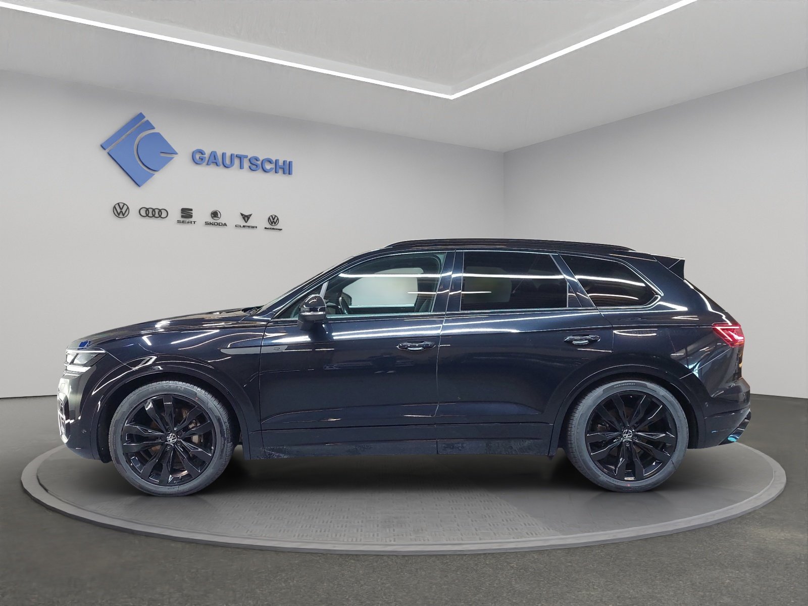 VW Touareg 3.0 TDI R Line Tiptronic, Diesel, Occasion / Gebraucht, Automatik - 2