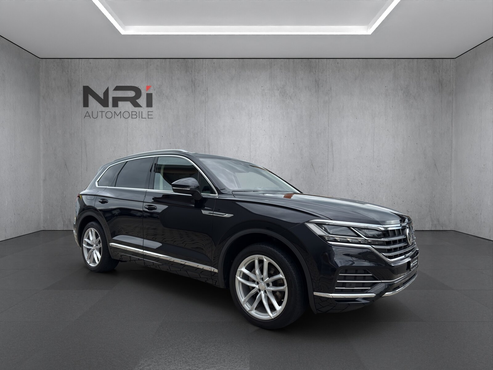 VW Touareg 3.0 V6 TDI 286 Atmosphere, Diesel, Second hand / Used, Automatic - 3