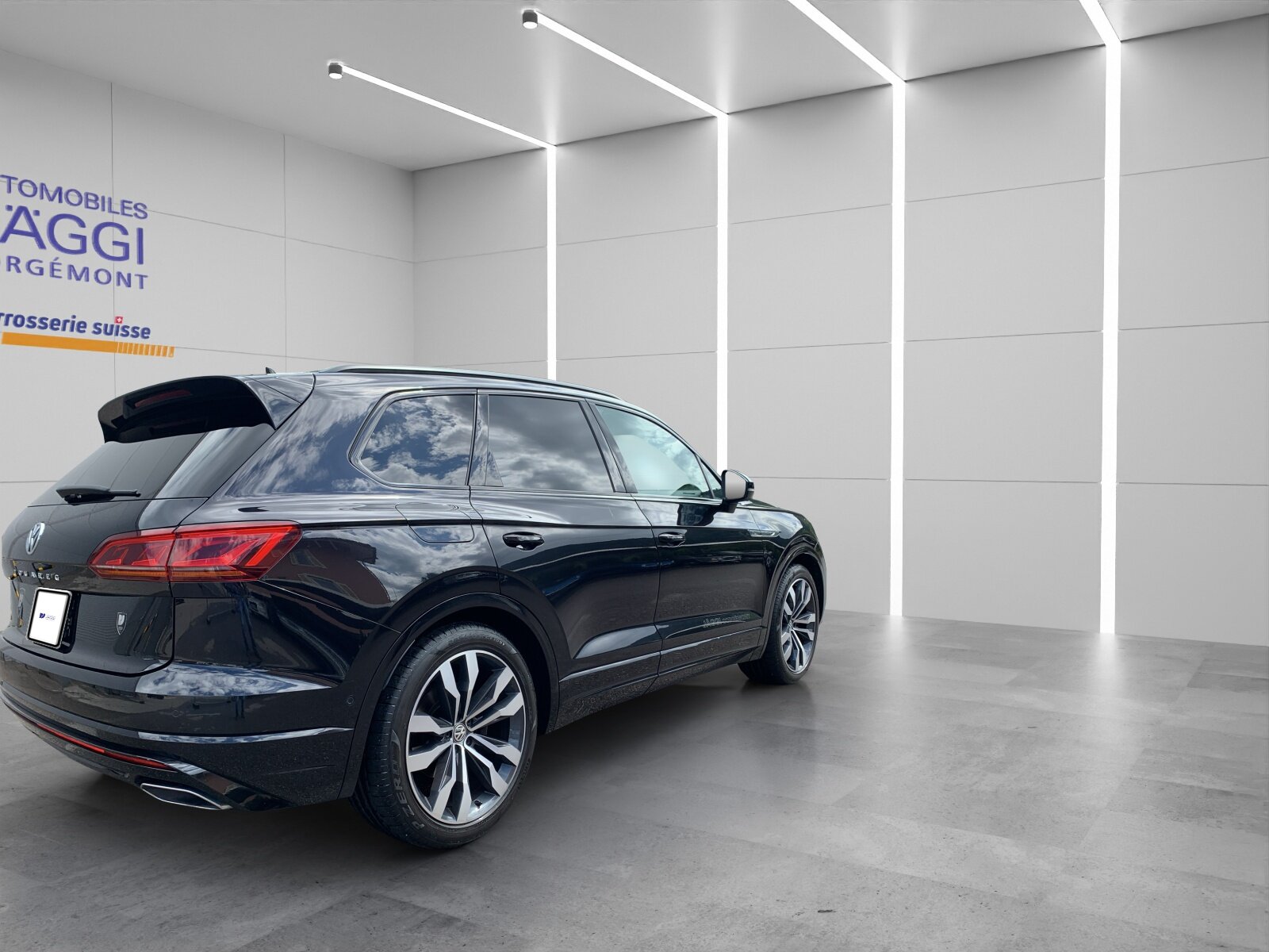 VW Touareg 3.0 TDI R Line Tiptronic, Diesel, Occasion / Utilisé, Automatique - 2
