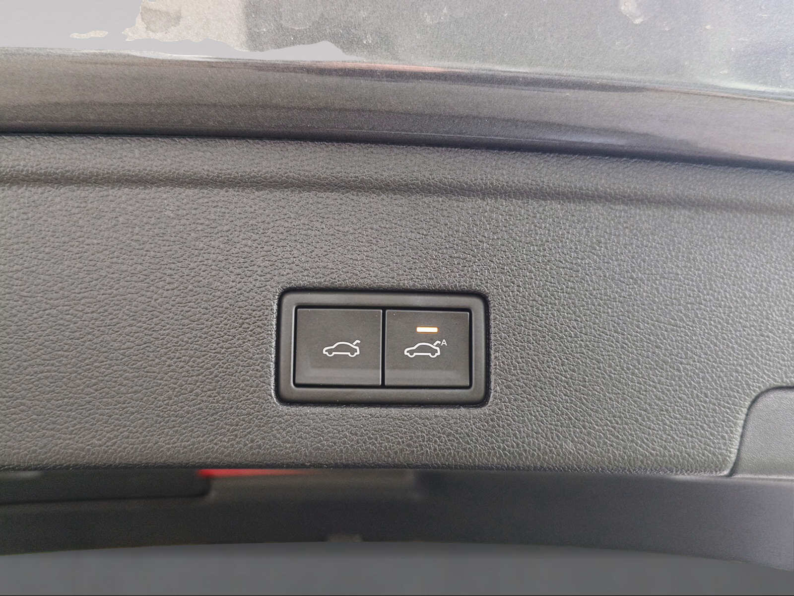 VW Touareg R-Line Final Edition, Diesel, Second hand / Used, Automatic - 6