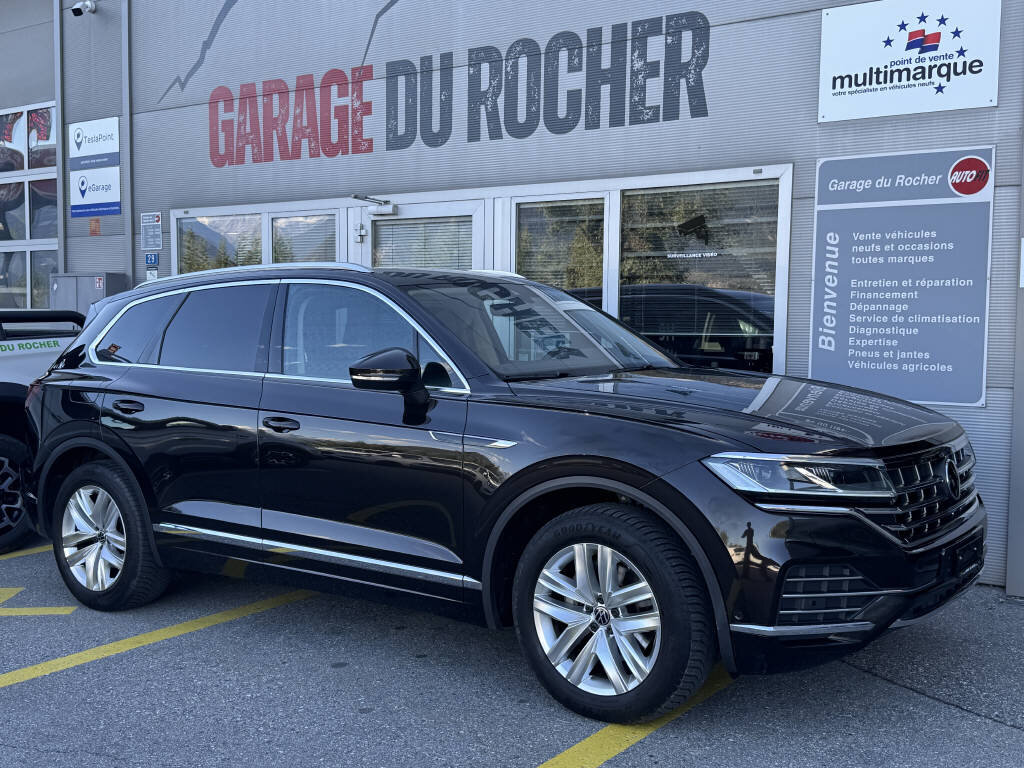 VW Touareg 3.0 V6 TDI Atmosphere, Diesel, Second hand / Used, Automatic - 6