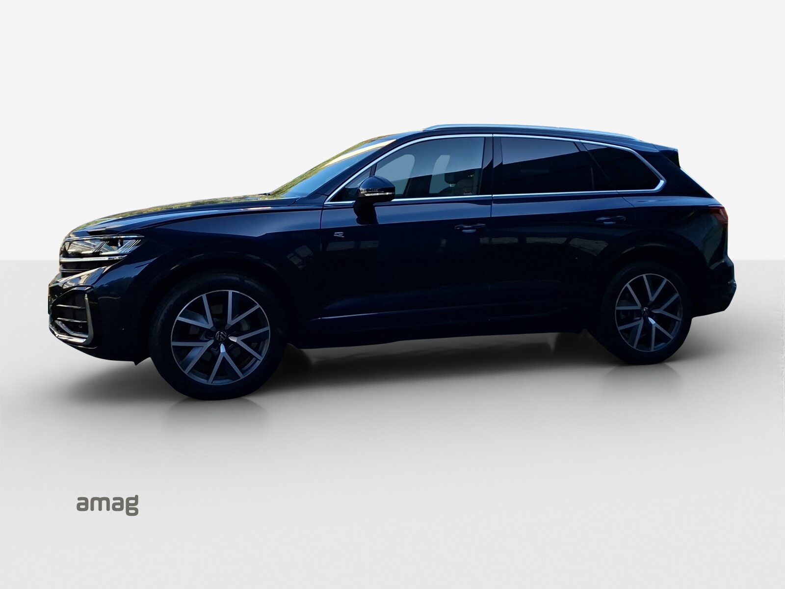 VW Touareg R-Line, Diesel, Second hand / Used, Automatic - 2