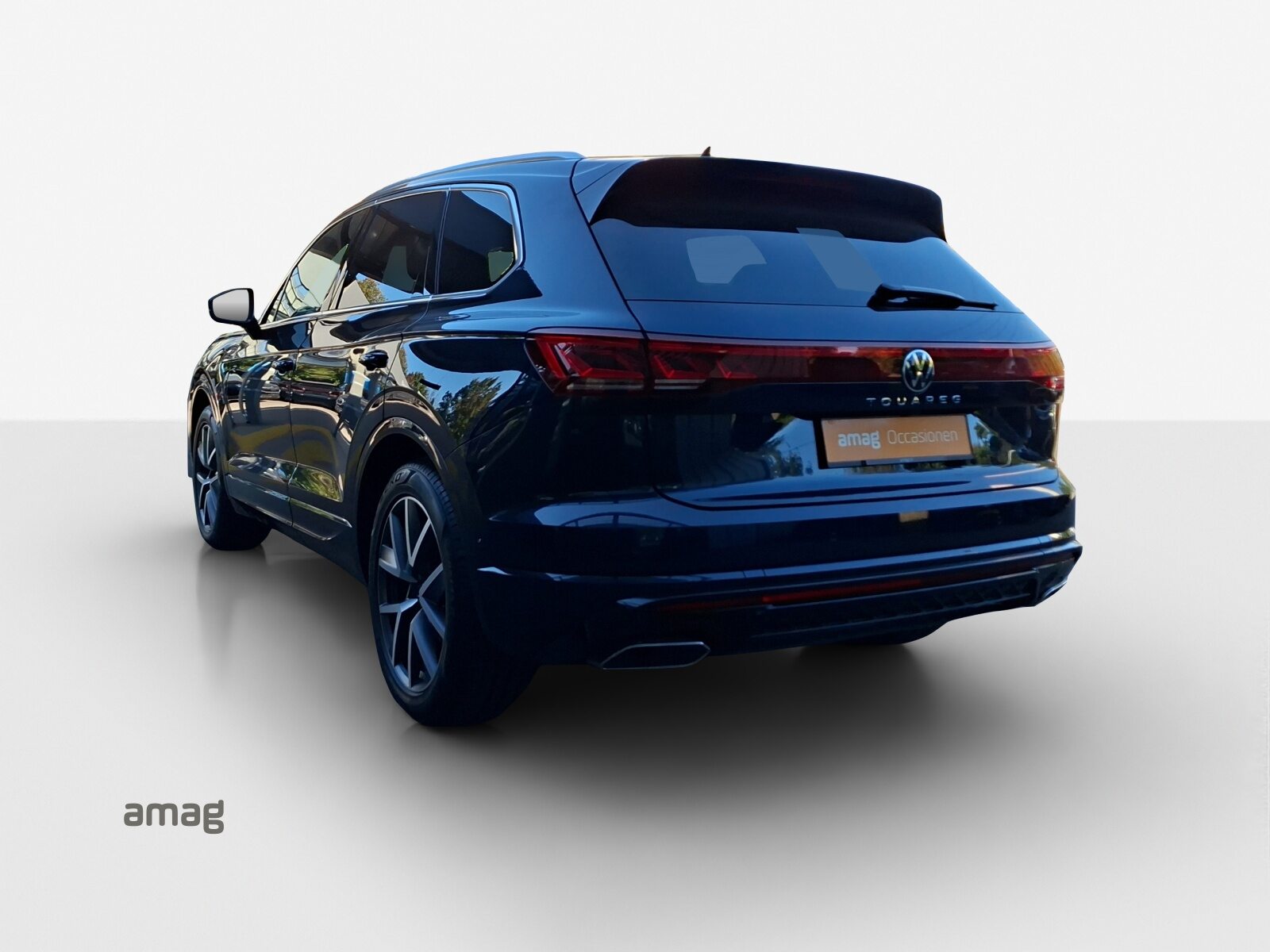 VW Touareg R-Line, Diesel, Second hand / Used, Automatic - 3