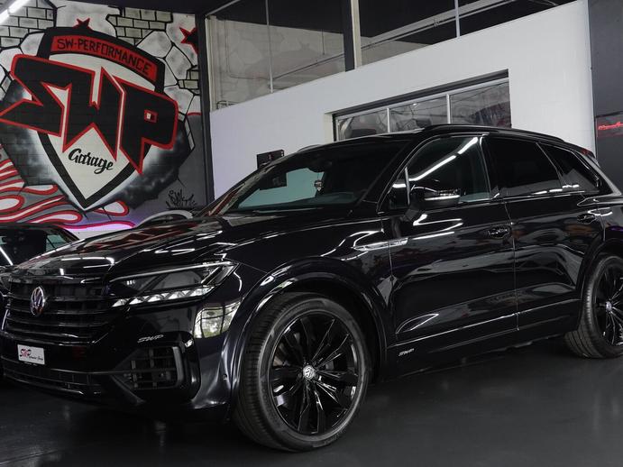 VW TOUAREG 3.0 TSI BLACK R-LINE TIPTRONIC CH-FZ ON TOP, Benzin, Occasion / Gebraucht, Automatik