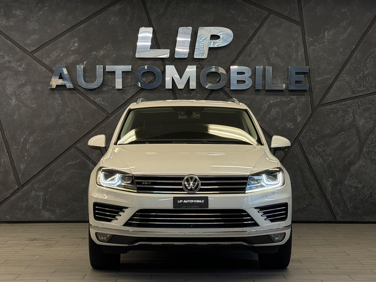 VW Touareg 3.0 TDI BlueMotion Technology Tiptronic R-Line, Diesel, Occasion / Utilisé, Automatique - 2