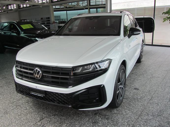 VW Touareg 3.0 TDI R-Line Tiptronic, Diesel, Second hand / Used, Automatic