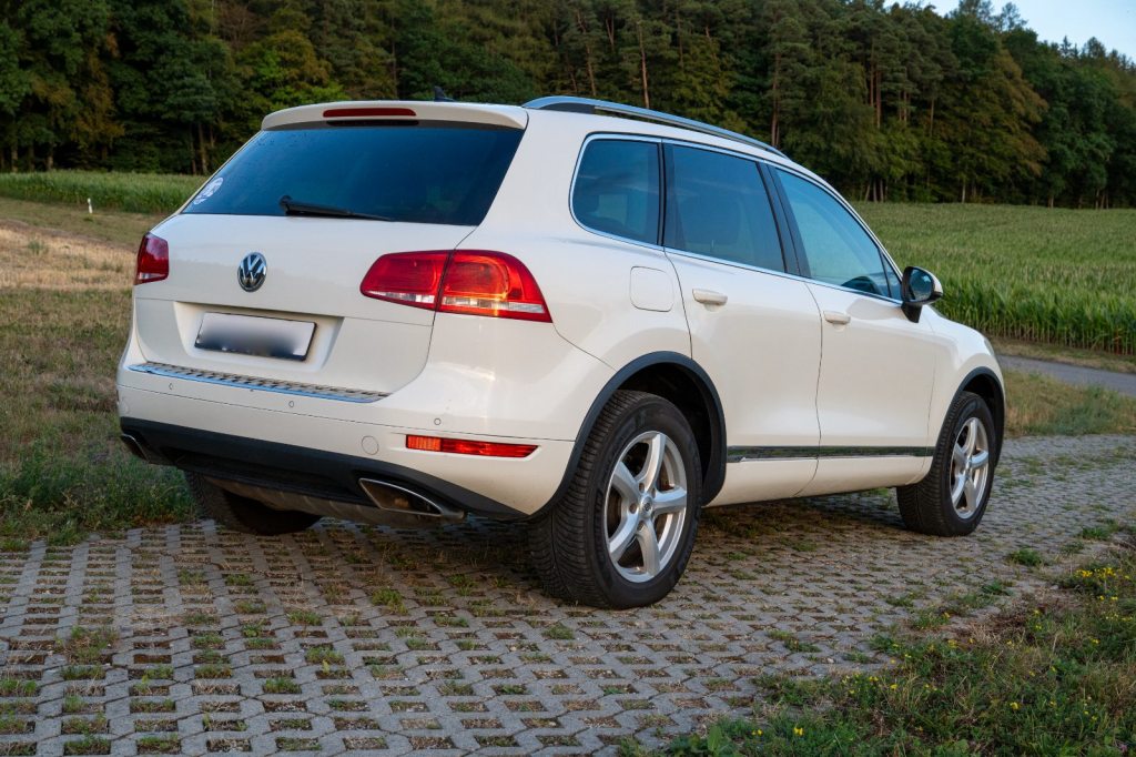 VW TOUAREG 3.0 V6 TDI 240 BlueMT, Diesel, Occasion / Utilisé, Automatique - 4
