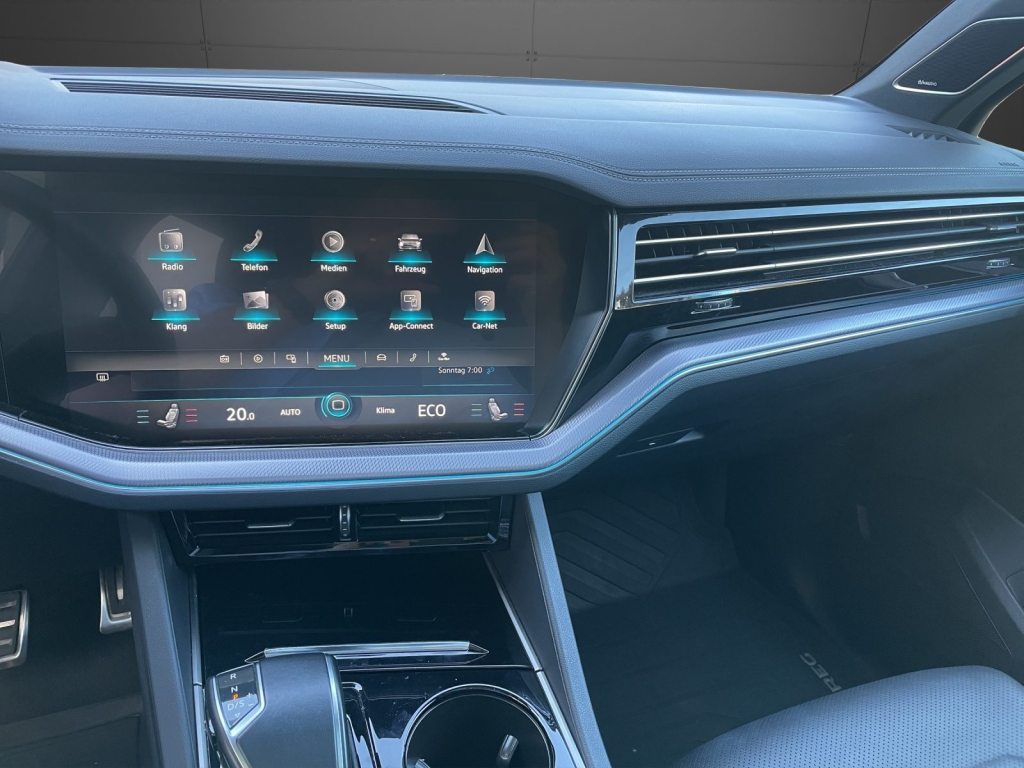 VW Touareg R, Hybride Intégral Essence/Électricité, Occasion / Utilisé, Automatique - 7