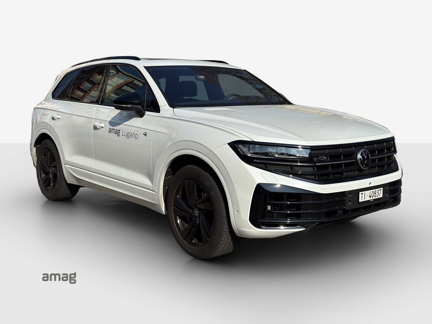 VW Touareg PA R UNITED, Full-Hybrid Petrol/Electric, Ex-demonstrator, Automatic - 6