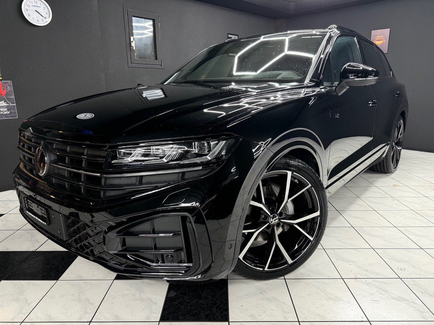 VW Touareg 3.0 TDI R-Line, Diesel, Auto nuove, Automatico - 2