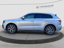 VW Touareg R-Line, Diesel, Second hand / Used, Automatic - 2