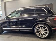 VW Touareg 3.0 TDI BlueMotion Technology Tiptronic R - Line, Diesel, Second hand / Used, Automatic - 3