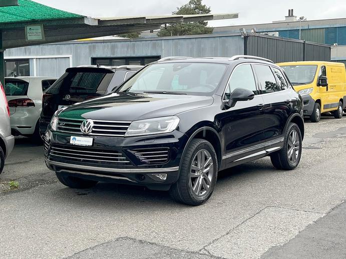 VW Touareg 3.0 TDI BMT Executive Edition Tiptronic, Diesel, Second hand / Used, Automatic