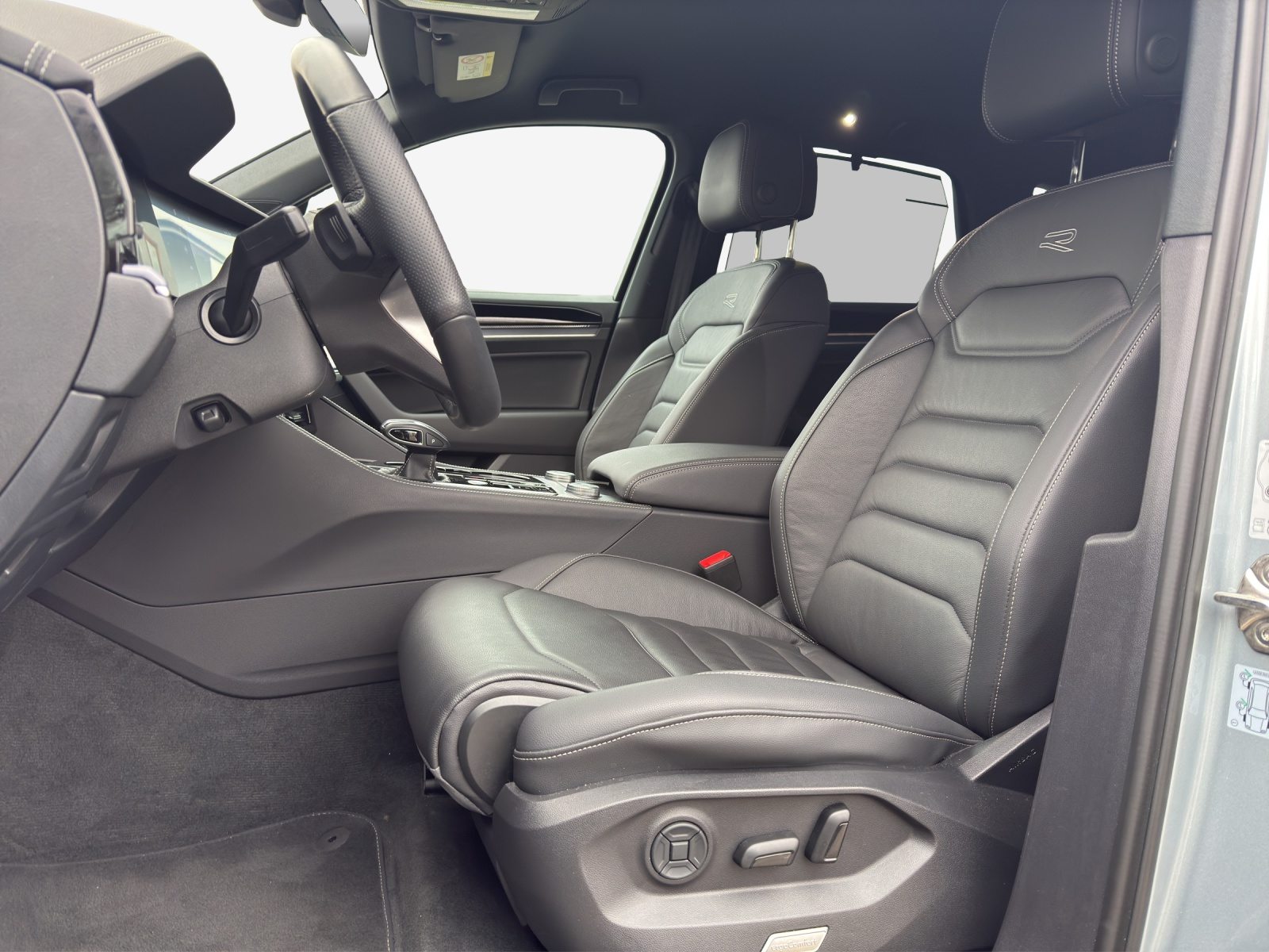 VW Touareg PA R-Line, Diesel, Occasion / Utilisé, Automatique - 7