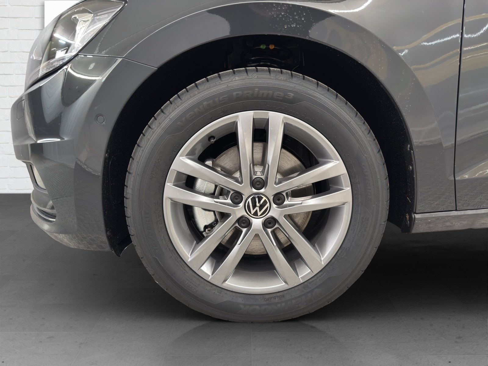VW Touran 2.0 TDI SCR Highline DSG, Diesel, New car, Automatic - 6
