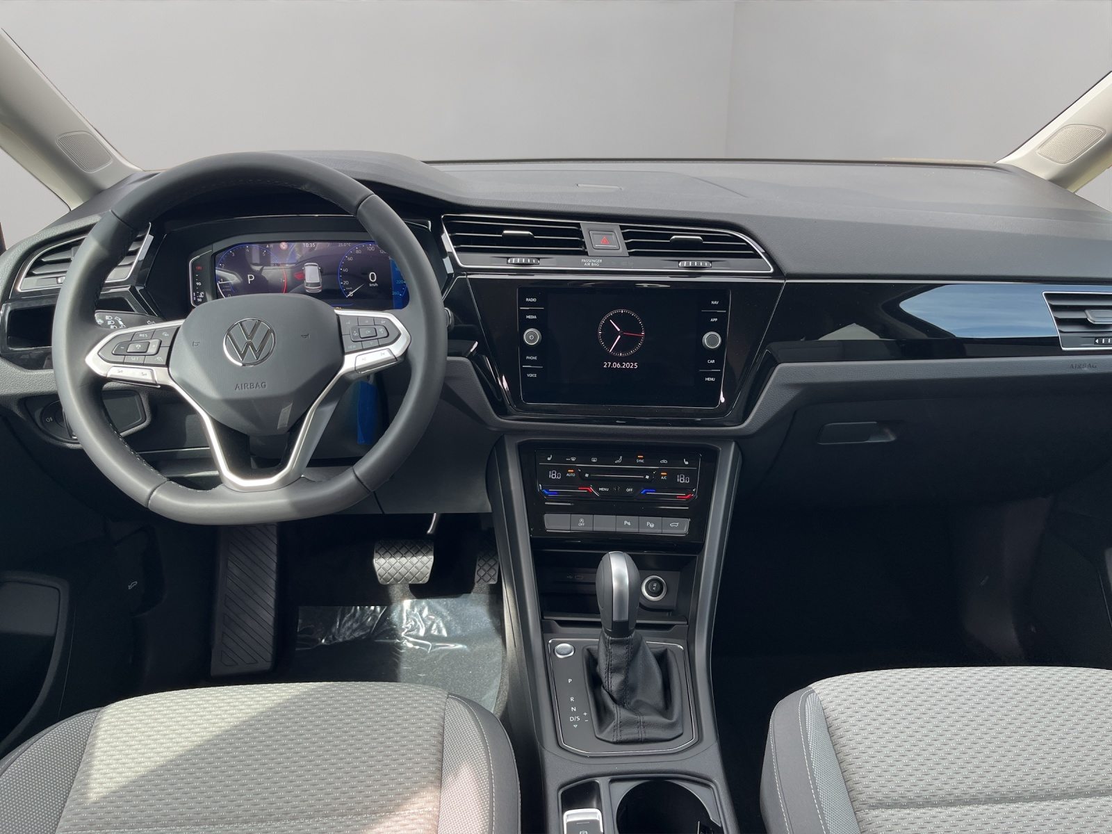 VW Touran UNITED, Benzin, Neuwagen, Automatik - 5