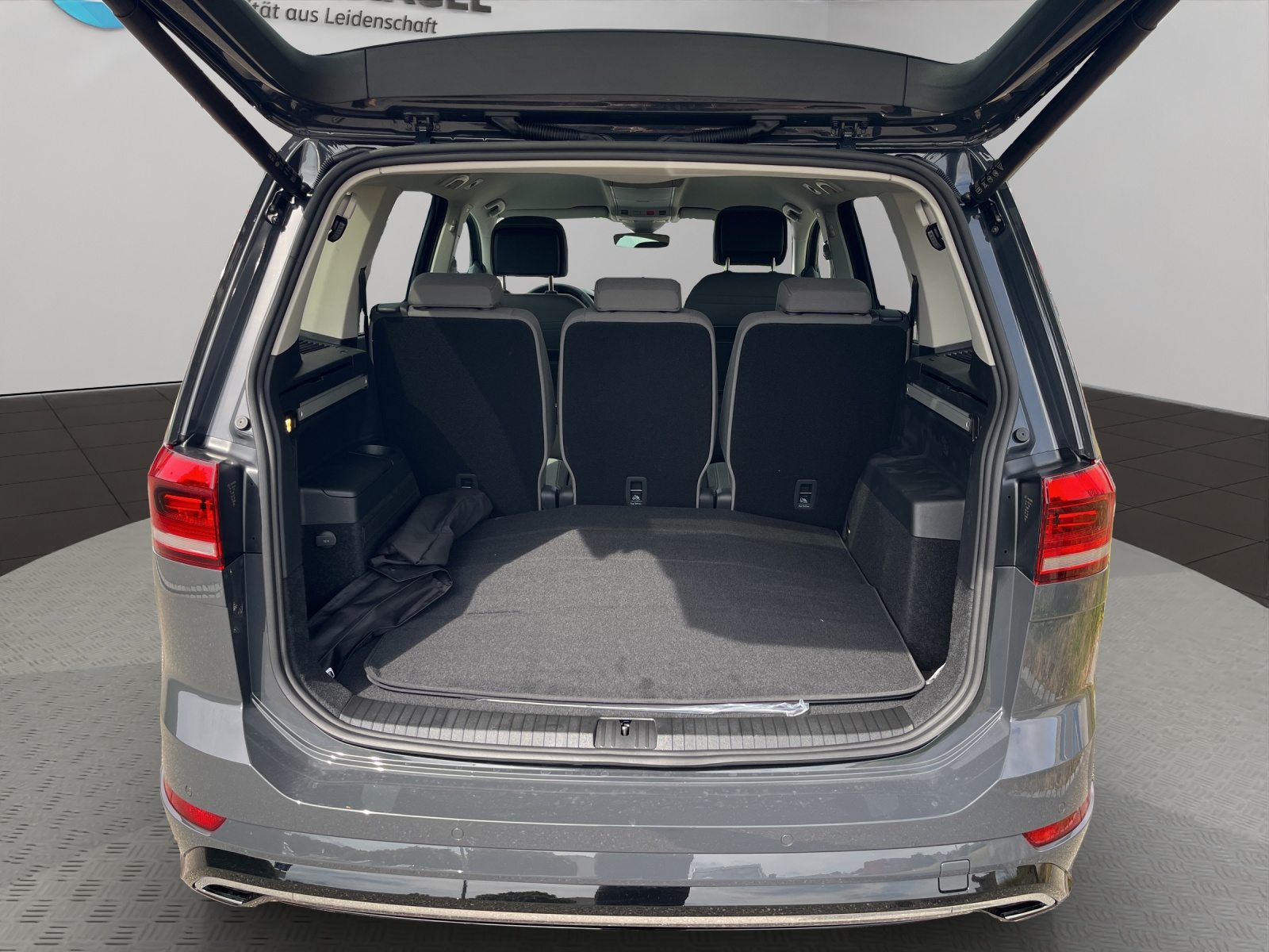 VW Touran UNITED, Benzin, Neuwagen, Automatik - 6